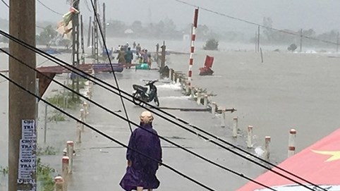 Hà Tĩnh thiệt hại nặng sau bão
