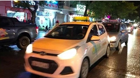 Taxi truyền thống Hà Nội muốn chuyển sang mô hình như Grab