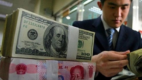 Tiền Việt Nam giữa bối cảnh tiền TQ 'vượt lằn ranh đỏ'