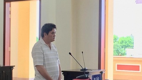 Xử cựu công an lừa hơn 1,6 tỉ đồng