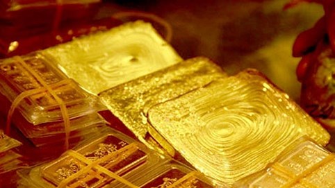 Giá vàng hôm nay 20/8: bất ngờ tụt đỉnh, đua nhau chốt lời