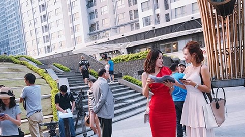 Á hậu Yan My thân thiết với Thanh Hương - Người phán xử ngay cảnh quay đầu tiên