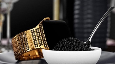 Apple Watch mạ hơn 600 viên đá quý giá 43.850 USD