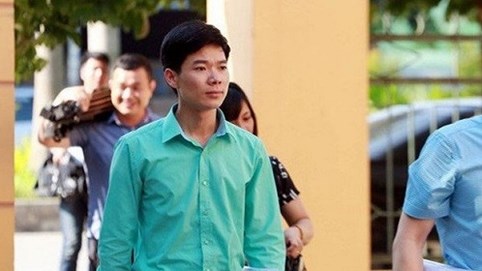 Bác sĩ Hoàng Công Lương tiếp tục hầu tòa