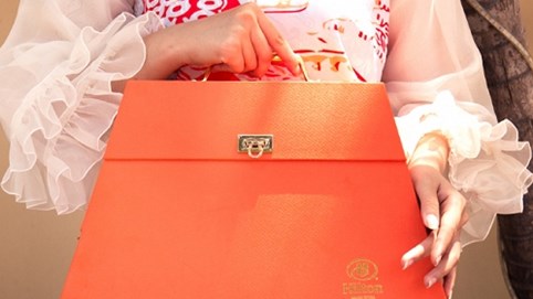 Bánh Trung thu Hilton: Lưu giữ giá trị truyền thống trong vỏ bọc hiện đại