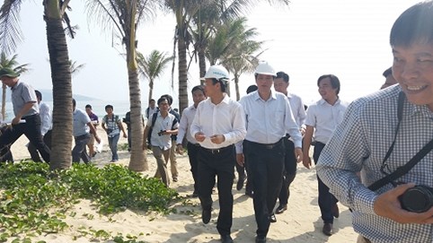 Bí thư Đà Nẵng chỉ đạo tìm nguyên nhân gây sạt lở bãi biển Mỹ Khê