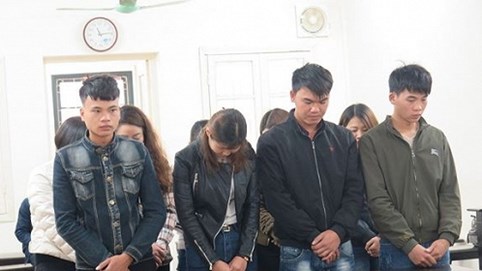 Thu lợi bất chính hàng trăm triệu từ mua bán hóa đơn trái phép