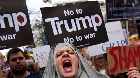 Biểu tình phản đối lệnh cấm nhập cảnh của ông Trump