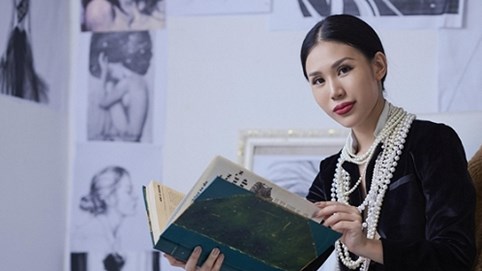 Bỏ giấc mơ bay trên bầu trời để làm đẹp cho “một nửa thế giới”