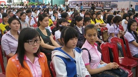 Bộ trưởng lý giải vì sao sinh viên ra trường thường bị… từ chối