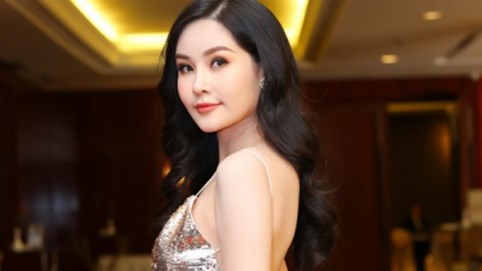 Bộ Văn hóa làm việc với công ty đưa Lê Âu Ngân Anh đi thi không phép