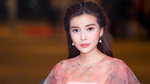 Cao Thái Hà mong khán giả cảm thông chuyện dao kéo