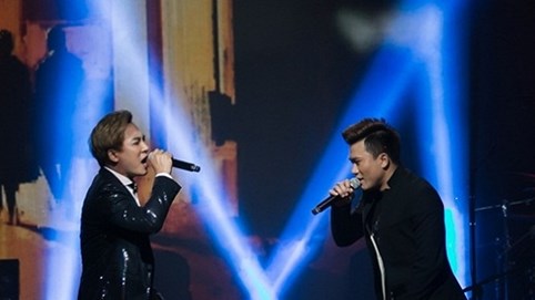 Châu Khải Phong, Khang Việt bùng nổ tại sân khấu hải ngoại