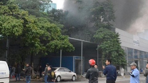 Cháy lớn gần trụ sở Liên đoàn bóng đá Việt Nam