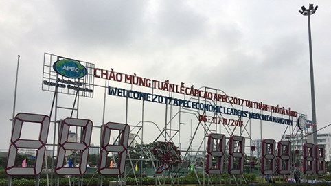 Chủ tịch nước khởi động đồng hồ đếm ngược cho Tuần lễ cấp cao APEC 2017 tại Đà Nẵng