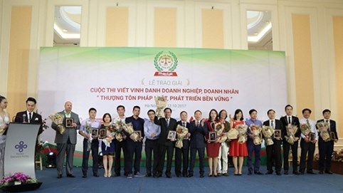 Chủ tịch Think Big Group Nguyễn Mạnh Hà được vinh danh tại đêm tiệc doanh nhân