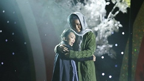 “Cô bé bán diêm” Bảo Ngọc khiến dàn giám khảo nghẹn ngào