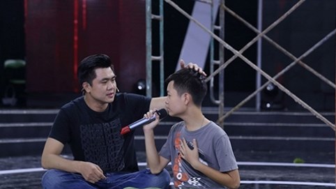 Con trai Đông Đào mạo hiểm cover hit của danh ca Ngọc Sơn