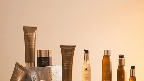 Mỹ phẩm trang sức: Tình yêu bất diệt của phụ nữ Đẹp