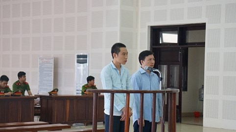 Đà Nẵng: Dùng thẻ visa giả, 2 người đàn ông Trung Quốc chiếm đoạt hơn 220 triệu đồng