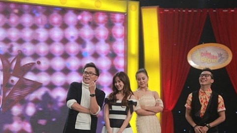 Đại Nghĩa - Midu gây sốt khi diện đồ đôi tại “Diễn viên bá đạo”