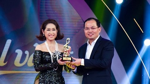 Danh ca Ý Lan mong con cháu nối nghiệp ca hát