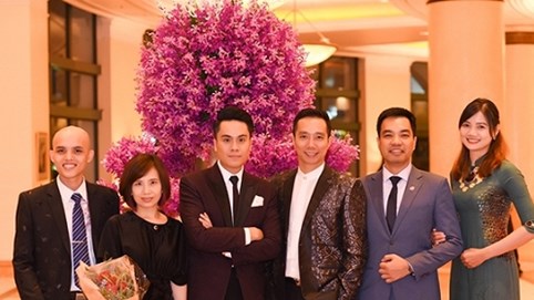 NTK Đỗ Trịnh Hoài Nam nô nức tham dự Lễ vinh danh doanh nhân