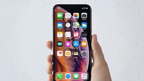 Doanh số iPhone giảm mạnh dù giá máy rẻ đi