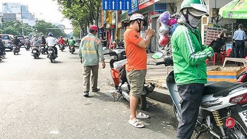 Doanh thu trên 100 triệu đồng/năm bị đánh thuế: Có khả thi?