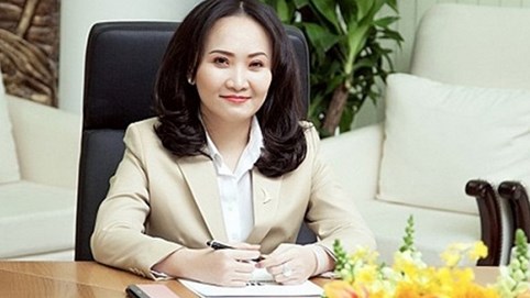 Dồn dập thương vụ lớn, 