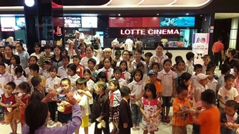 Đón Quốc tế thiếu nhi sớm với hàng ngàn trẻ em mồ côi trên cả nước