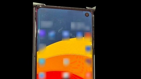 Galaxy S10 lộ ảnh thực tế có màn hình 'đục lỗ'
