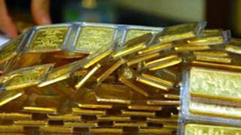 Giá vàng hôm nay 4/12: Tiềm ẩn nguy cơ, vàng leo lên đỉnh