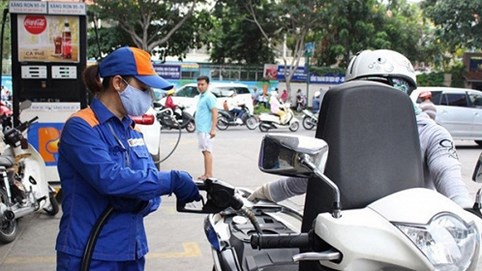 Giá xăng A95, E5 sẽ tiếp tục giảm trong vài ngày tới?