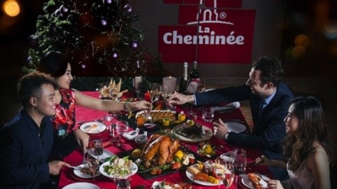 Giáng sinh rực rỡ và năm mới bình an cùng Pullman Hanoi