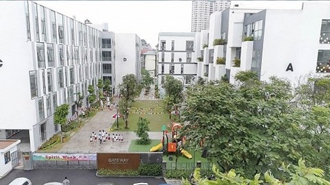 Vụ việc học sinh lớp 1 trường Gateway tử vong do bị bỏ quên trên xe buýt: Vì sao mãi 9 tiếng sau phụ huynh mới biết con không đến trường?