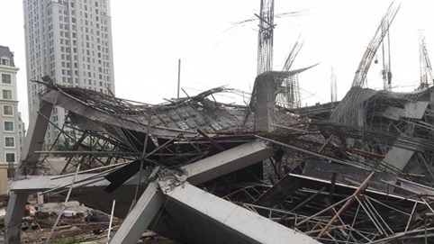 Hà Nội:  Sập công trình trường mầm non đang thi công