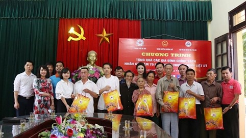 HASMEA: Tri ân, tặng quà gia đình chính sách trên địa bàn Hà Nội