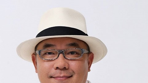 Ông chủ Khaisilk thừa nhận bán khăn 