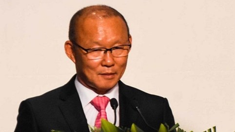 HLV Park Hang Seo dùng 100.000 USD tiền thưởng cho người nghèo và bóng đá Việt Nam