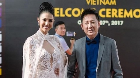 Hoa hậu Hòa bình 2016 đẹp không tì vết, sánh bước cùng 