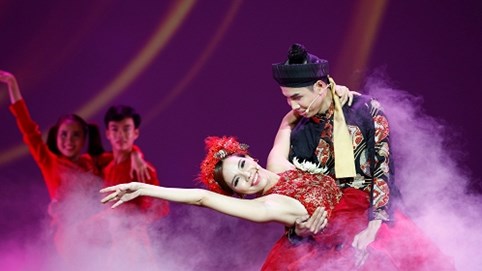 Hoàng Kim lần đầu tổ chức liveshow 