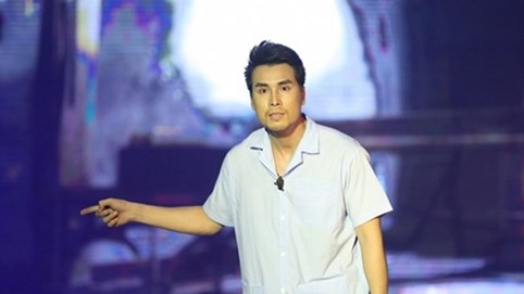 Hoàng Phi Kha khiến BGK 