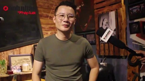 Ca sĩ Hoàng Bách: 