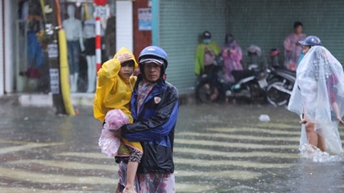 Học sinh Đà Nẵng được nghỉ học vì ngập lụt