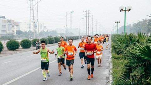 Hơn 1500 vận động viên tham gia giải chạy Long Biên Marathon 2017