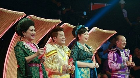 Hồng Vân, Minh Nhí, Thanh Thủy, Đức Hải chiêu mộ học trò trong Tiếu lâm tứ trụ mùa 2