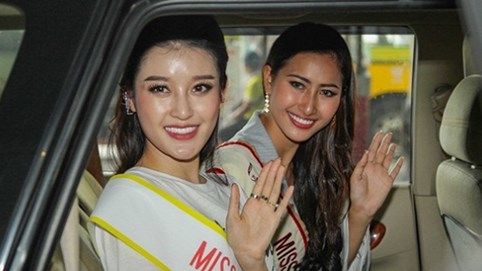 Huyền My thân thiện, ghi điểm tuyệt đối với bạn bè quốc tế