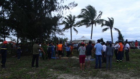 Đà Nẵng: 3 học sinh chết đuối thương tâm tại bãi biển