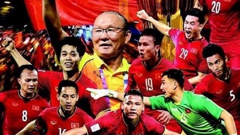 Khoảng lặng phía sau những trận cầu rực lửa